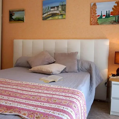 Appartement 4 Pers. à Luchon - Balcons Sud, Parking Et Proximité Thermes Et Commerces - Fr-1-313-151