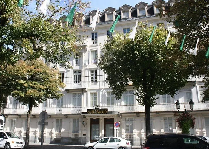 4 Pers. A Luchon - Balcons Sud, Parking Et Proximite Thermes Et Commerces - Fr-1-313-151 Apartment
